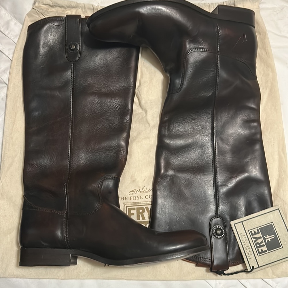 NWT FRYE BOOTS.